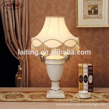 Luxury Floor Lamp Under Table Wedding lamp